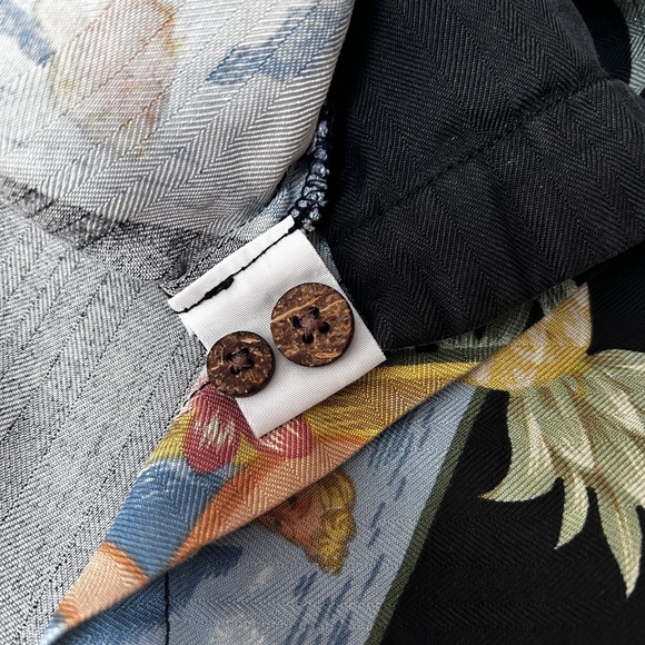 Tommy Bahama Shirt Pinup Girl Pattern 100% Silk Floral Tiki Hawaiian Made Hawaii - Picture 8 of 12